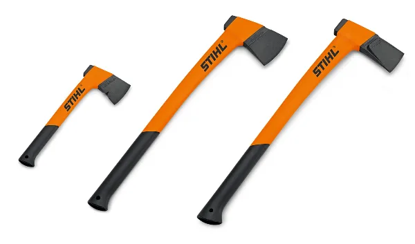 Sekera s plastovým poriskom - 75 cm/1.950 g